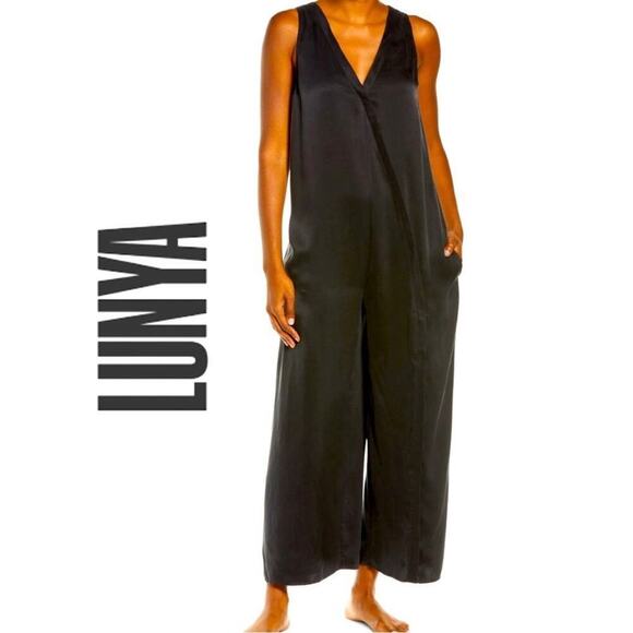 Lunya 100% Silk Black Sleeveless Jumpsuit Pajama Romper with Pockets Medium - Picture 1 of 13